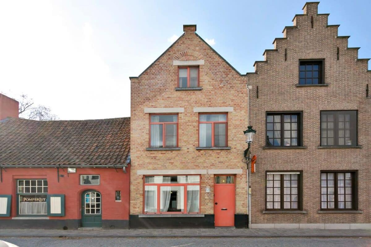 Huswell - Charming Town House In Historic Center Of Bruges Villa Buitenkant foto