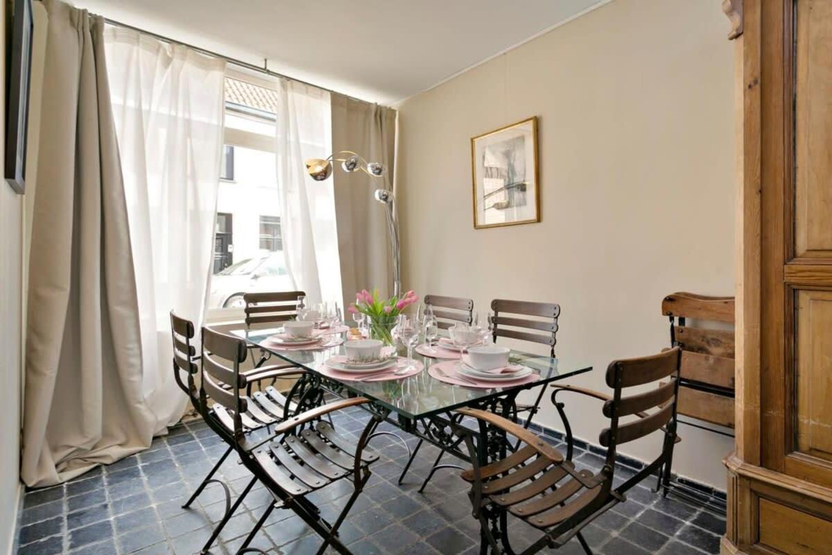 Huswell - Charming Town House In Historic Center Of Bruges Villa Buitenkant foto